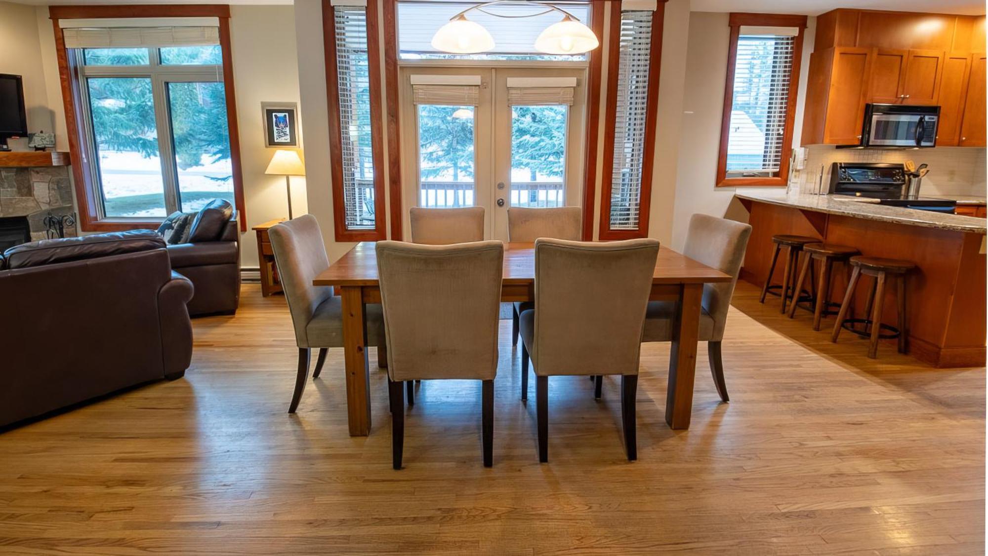 Timberline Lodges By Fernie Lodging Co Ngoại thất bức ảnh