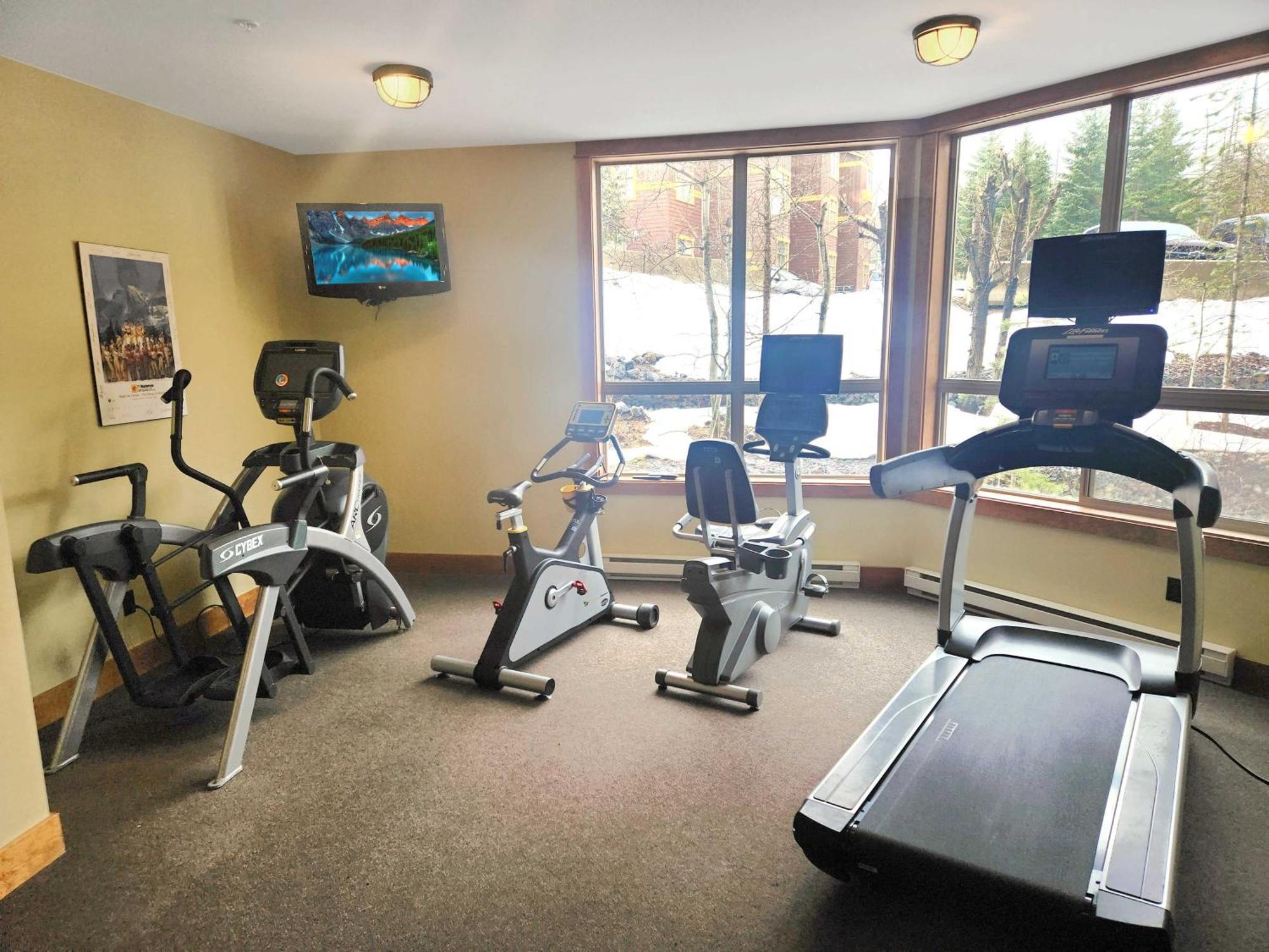 Timberline Lodges By Fernie Lodging Co Ngoại thất bức ảnh